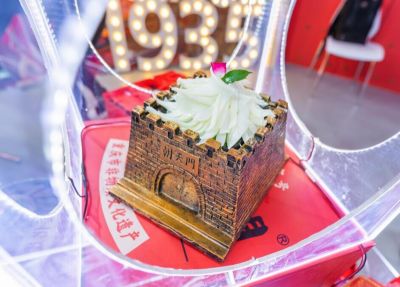 渝北開火鍋加盟店，如何與網(wǎng)紅火鍋競爭？