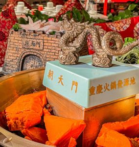 排隊也要吃的非遺火鍋，全球已經(jīng)累計開店1000+