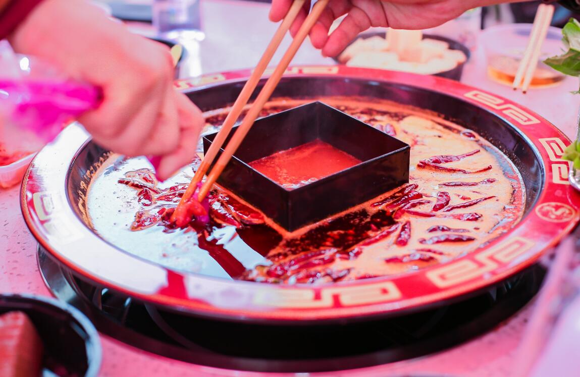 邢臺開火鍋加盟店，一定要選對口味和類型