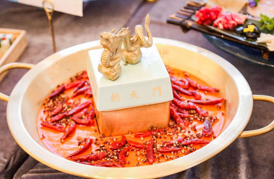 泊頭開火鍋加盟店，怎樣管理前廳和后廚？