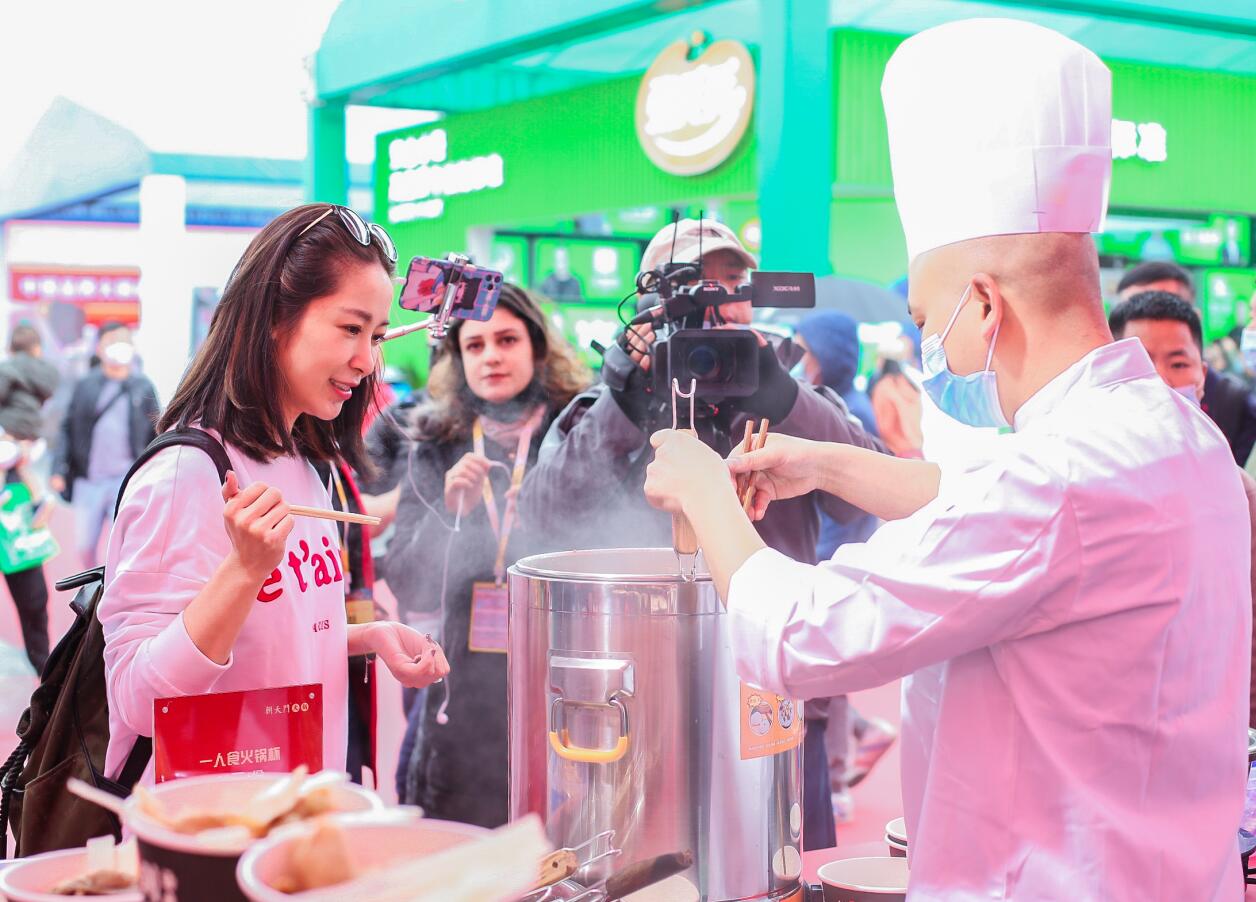 呂梁開火鍋加盟店，要考慮哪些市場因素？