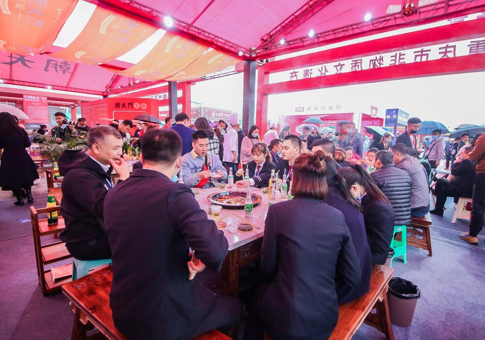 鳳城開(kāi)火鍋加盟店，如何培養(yǎng)營(yíng)銷意識(shí)？