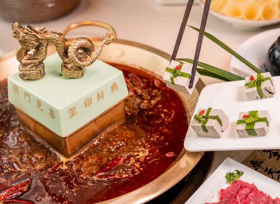 新時(shí)代的火鍋應(yīng)具備哪幾個(gè)特點(diǎn)？