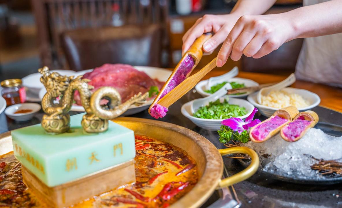 不同的餐飲店如何選擇經(jīng)營模式？