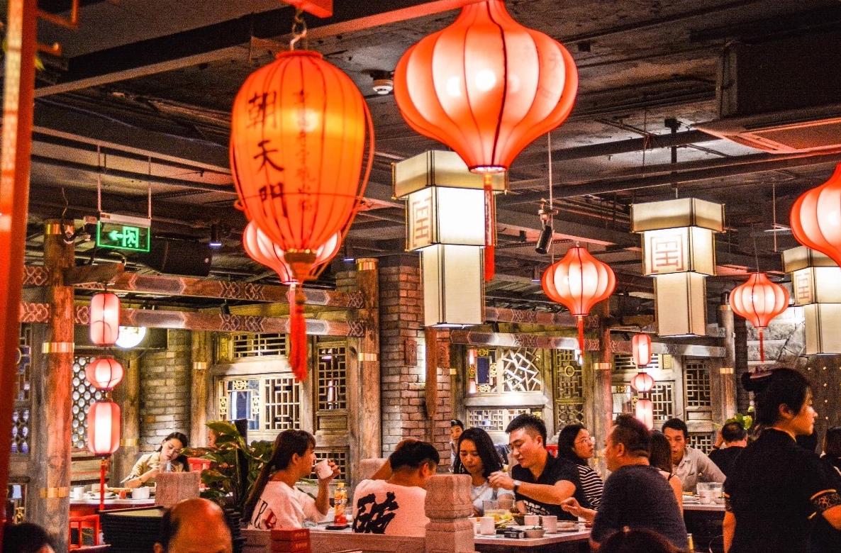 火鍋店沒人氣？學(xué)會這3招，顧客心甘情愿排隊(duì)！