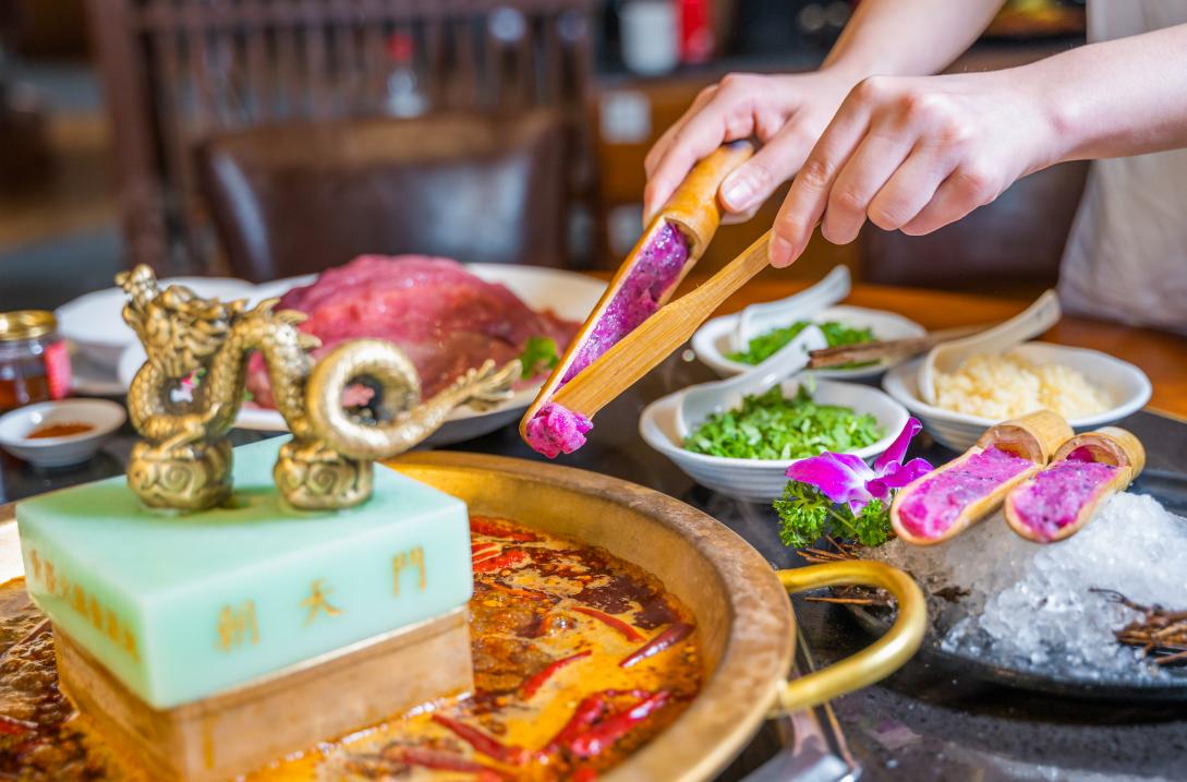 火鍋加盟意義是什么？加盟好還是自營好？