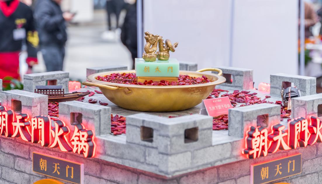 火鍋OR麻辣燙，哪樣更受歡迎？