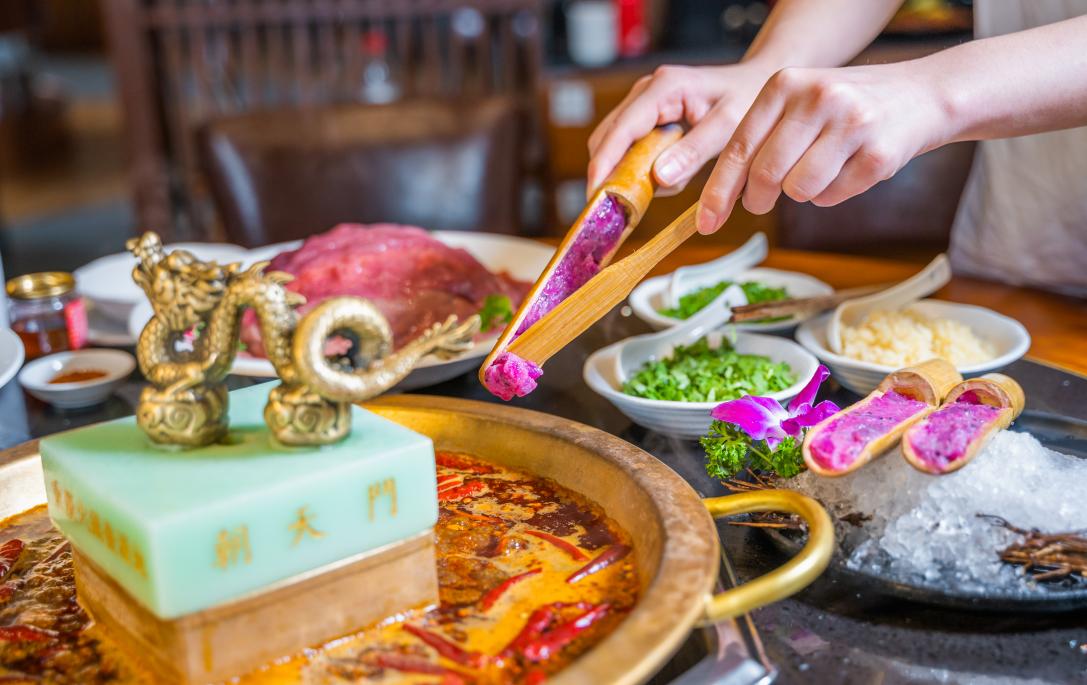 重慶火鍋，經(jīng)典菜品，加盟店必備！