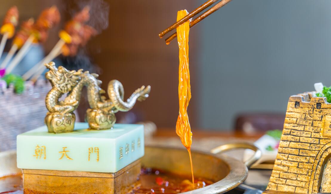 火鍋店餐具怎么選？三個(gè)方面，選出高性價(jià)比特色餐具！