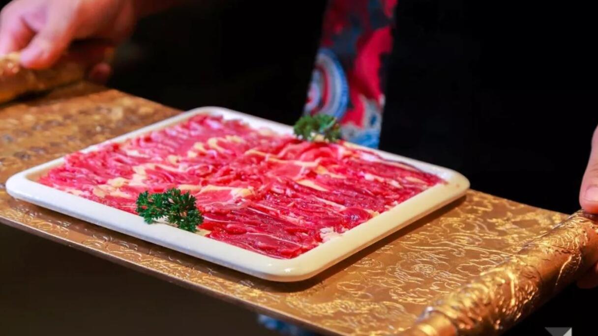 夏日來臨，火鍋配甜水，快樂加倍！