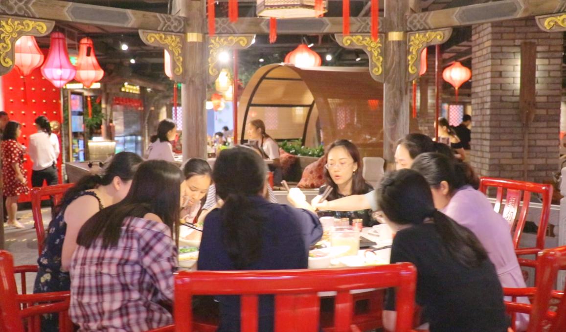 在米蘭，怎么開一家特色重慶火鍋店？