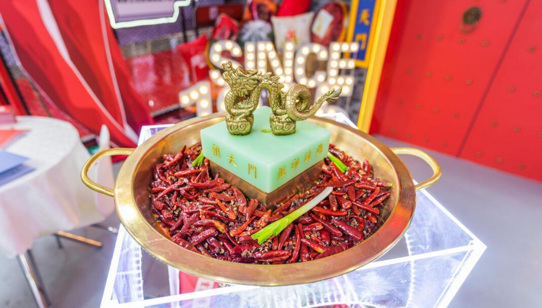 火鍋店鍋底創(chuàng)新浪潮來臨，一鍋湯撬動火鍋百億市場！